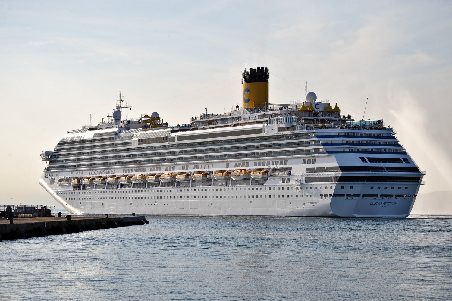 Costa Fascinosa, Costa Cruises