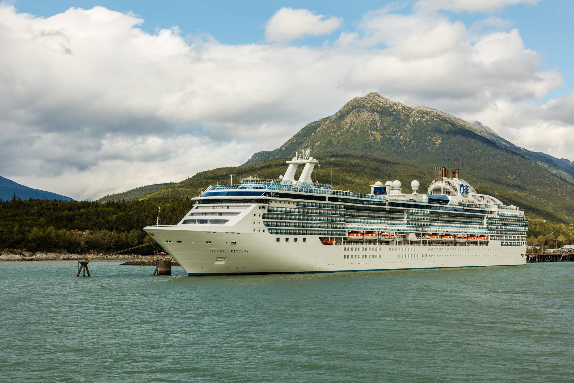 Island Princess, Princess Cruises